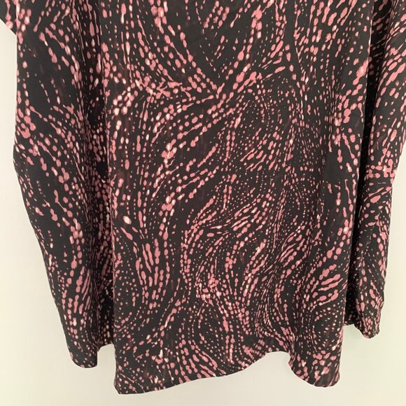 NEW Maurices short sleeve flowy lightweight back zipper detail pullover blouse - Picture 4 of 11